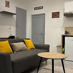 23m2 Moderne Hypercentre - Arenes A 2 Min * Nîmes