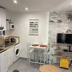 Appartement 23m2 Moderne Hypercentre - Arenes A 2 Min Nîmes