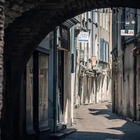 23m2 Moderne Hypercentre - Arenes A 2 Min