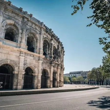 23m2 Moderne Hypercentre - Arenes A 2 Min 尼姆