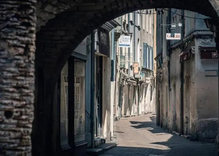 23m2 Moderne Hypercentre - Arenes A 2 Min