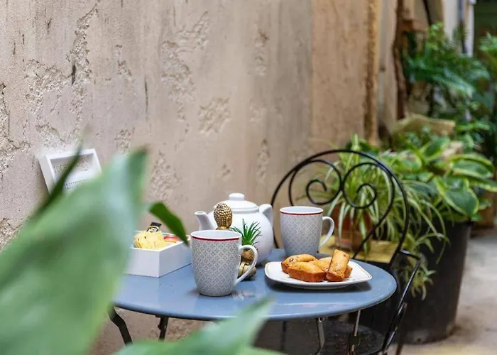 23m2 Moderne Hypercentre - Arenes A 2 Min